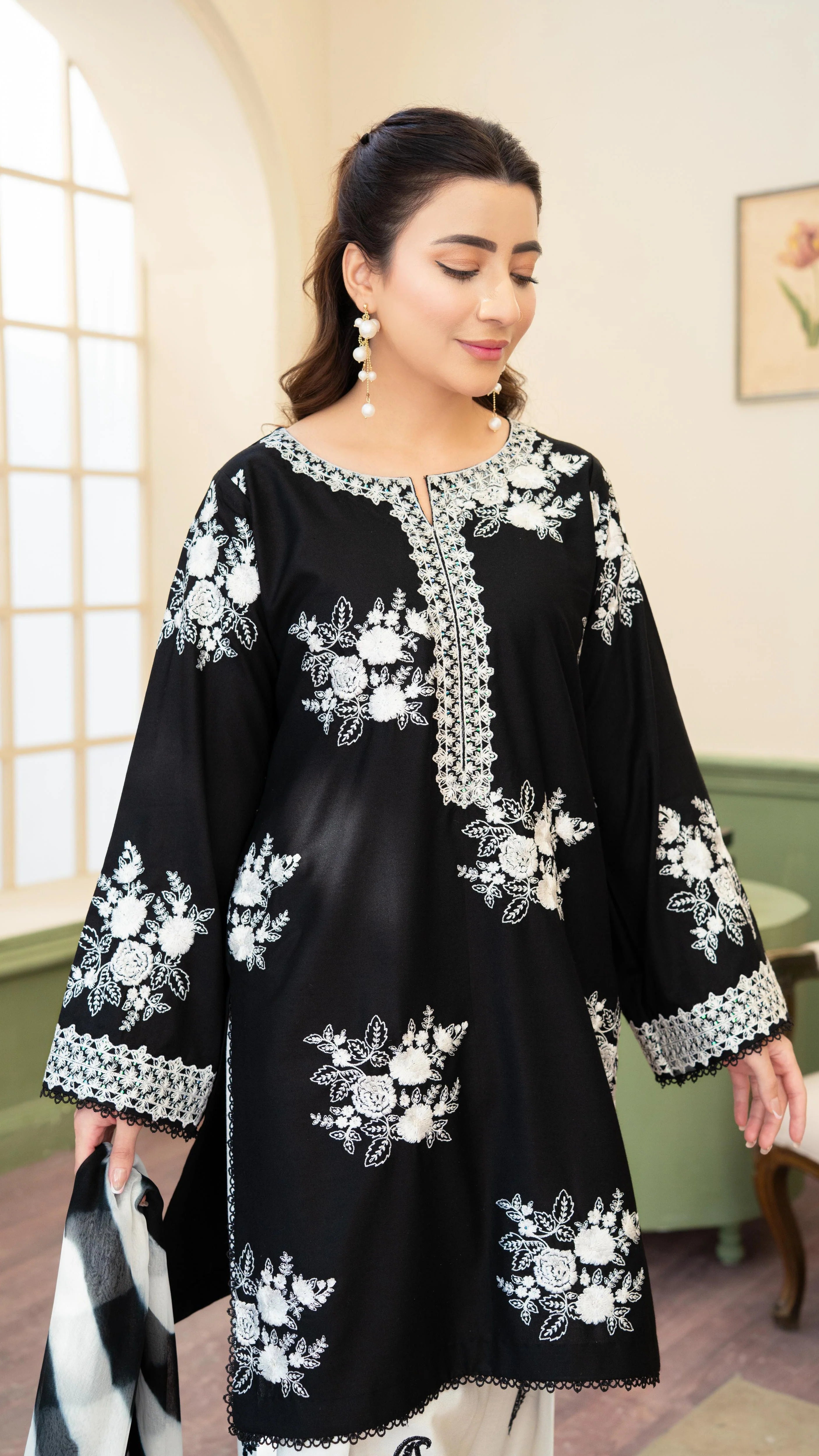 Zara Shahjahan Lawn 2pc